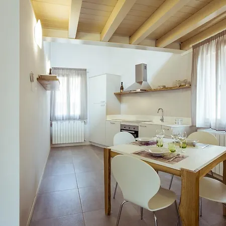 Fontanelle Gardapartments *
